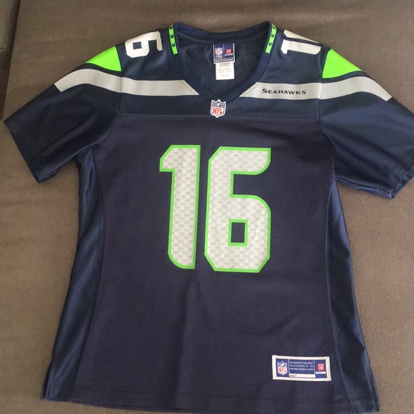 lockett jersey womens